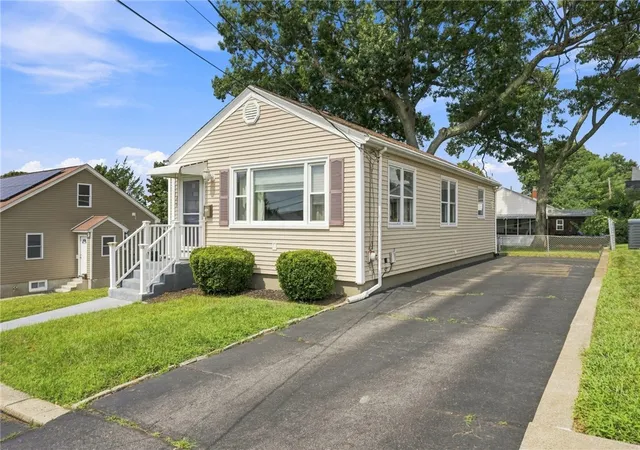 Photo 3 of Sale Pending at 219 Grosvenor Ave, North Providence, RI 02904 | MLS# 1421654 | Listing updated on 2026-09-25