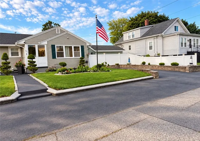 Photo 3 of Sale Pending at 101 Merrill St, East Providence, RI 02914 | MLS# 1422684 | Listing updated on 2026-09-21