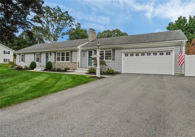Photo 3 of Sale Pending at 39 Rolling Acres Dr, Cumberland, RI 02864 | MLS# 1422660 | Listing updated on 2026-10-12