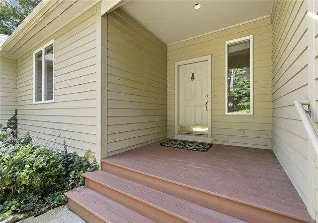 Photo 2 of Condo for sale at 170 Pine Glen Dr, East Greenwich, RI 02818 | MLS# 1422745 | Listing updated on 2026-09-14