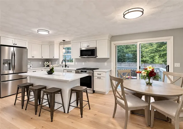 Photo 2 of Sale Pending at 4 Cooke Pl, Warwick, RI 02888 | MLS# 1422772 | Listing updated on 2026-09-21