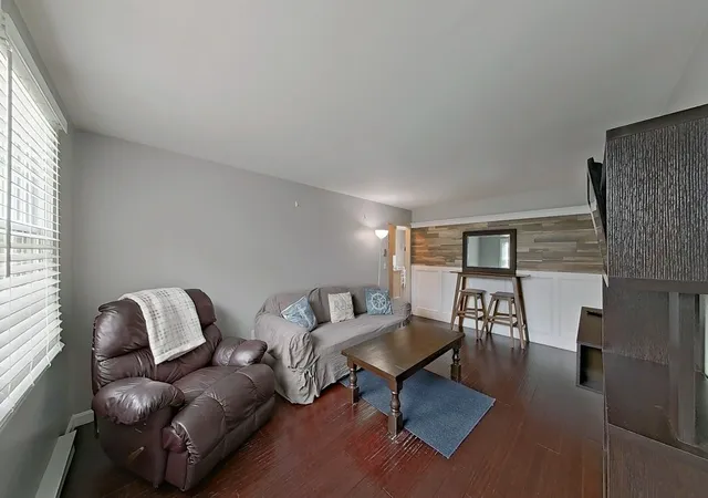 Photo 4 of Sale Pending at 45 Hammond St #3, Newport, RI 02840 | MLS# 1422797 | Listing updated on 2026-09-29