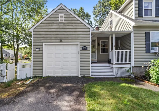 Photo 3 of Single family home for sale at 132 Davis Ave, Cranston, RI 02910 | MLS# 1422507 | Listing updated on 2026-10-06