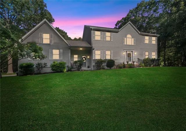 Photo 2 of Single family home for sale at 99 Fresh Meadow Rd, Wakefield, RI 02879 | MLS# 1422640 | Listing updated on 2026-09-10