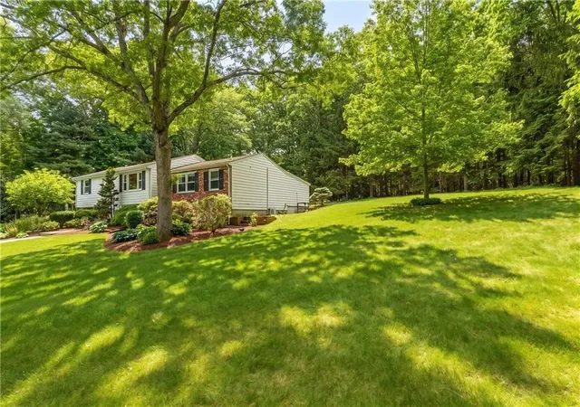 Photo 41 of Single family home for sale at 8 Ledgemont Dr, Lincoln, RI 02865 | MLS# 1422810 | Listing updated on 2026-10-21