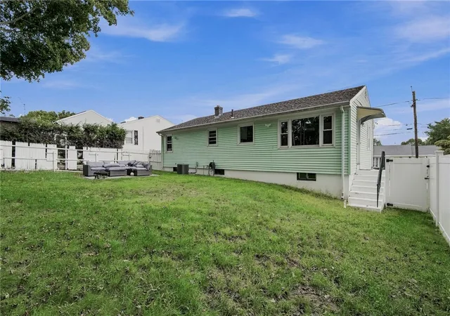 Photo 3 of Sale Pending at 6 Flanders St, Johnston, RI 02919 | MLS# 1422703 | Listing updated on 2026-09-28