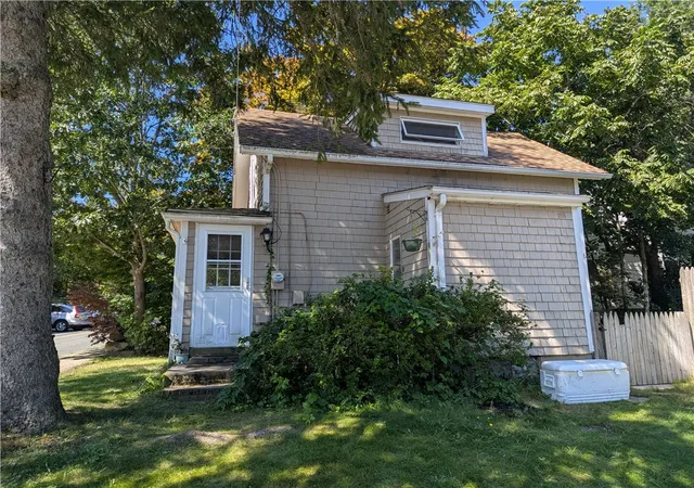 Photo 2 of Sale Pending at 9 Allen Ave, Wakefield, RI 02879 | MLS# 1422819 | Listing updated on 2026-10-05