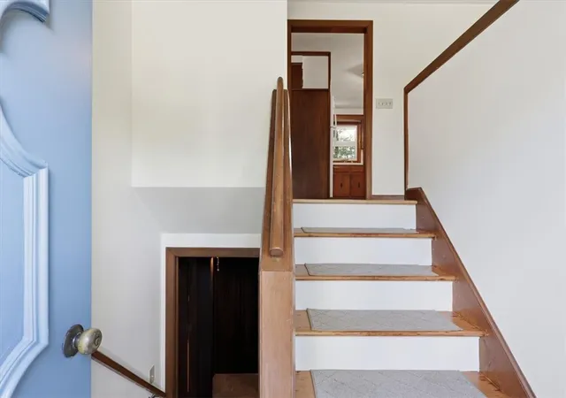 Photo 3 of Sale Pending at 83 Sage Dr, Warwick, RI 02886 | MLS# 1422808 | Listing updated on 2026-10-05
