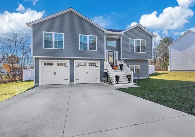 Photo 1 of Sale Pending at 162 Bertenshaw Rd, Woonsocket, RI 02895 | MLS# 1422533 | Listing updated on 2026-10-03