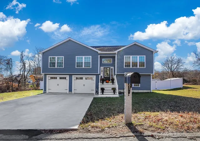 Photo 2 of Sale Pending at 162 Bertenshaw Rd, Woonsocket, RI 02895 | MLS# 1422533 | Listing updated on 2026-10-03