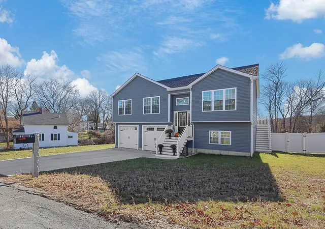 Photo 3 of Sale Pending at 162 Bertenshaw Rd, Woonsocket, RI 02895 | MLS# 1422533 | Listing updated on 2026-10-03