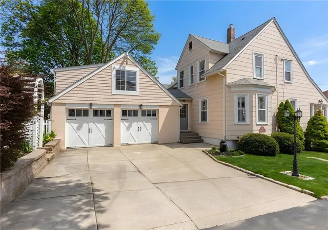 Photo 2 of Sale Pending at 29 Burnett Rd, Warwick, RI 02889 | MLS# 1422039 | Listing updated on 2026-09-24