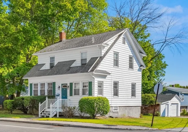 Photo 2 of Single family home for sale at 53 Wampanoag Trl, Riverside, RI 02915 | MLS# 1422855 | Listing updated on 2026-10-07
