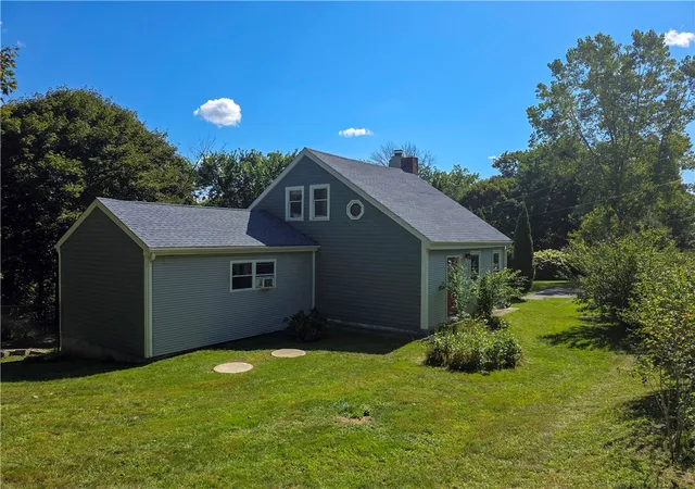 Photo 3 of Sale Pending at 1901 Old Louisquisset Pike, Lincoln, RI 02865 | MLS# 1422884 | Listing updated on 2026-10-05