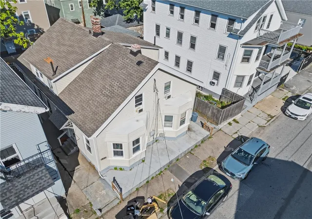 Photo 2 of Sale Pending at 32 Ruggles St, Providence, RI 02908 | MLS# 1422918 | Listing updated on 2026-09-27