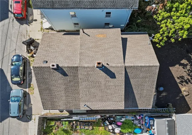 Sale Pending at 32 Ruggles St, Providence, RI 02908 | MLS# 1422918 | Listing updated on 2026-09-27