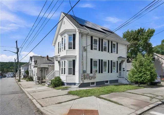 Photo 2 of Sale Pending at 509 Union Ave, Providence, RI 02909 | MLS# 1422294 | Listing updated on 2026-10-22