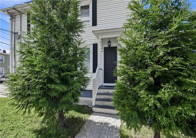 Photo 3 of Sale Pending at 509 Union Ave, Providence, RI 02909 | MLS# 1422294 | Listing updated on 2026-10-22