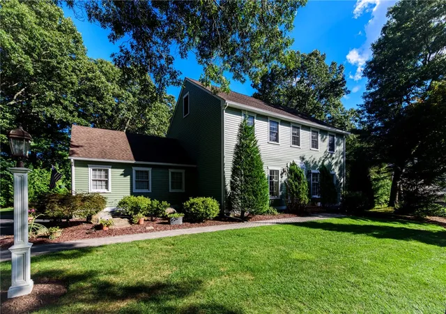 Photo 2 of Single family home for sale at 46 Misty Oak Dr, East Greenwich, RI 02818 | MLS# 1422647 | Listing updated on 2026-09-14