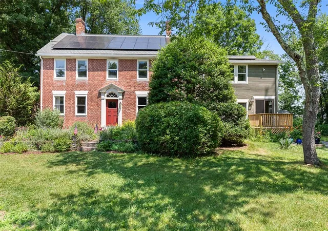 Photo 1 of Single family home for sale at 462 Ledge Rd, Seekonk, MA 02771 | MLS# 1422311 | Listing updated on 2026-09-13