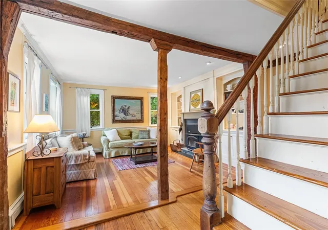 Photo 4 of Single family home for sale at 462 Ledge Rd, Seekonk, MA 02771 | MLS# 1422311 | Listing updated on 2026-09-13