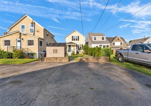 Photo 4 of Single family home for sale at 45 Cedar Ave, Portsmouth, RI 02871 | MLS# 1422625 | Listing updated on 2026-10-16