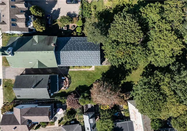 Photo 3 of Single family home for sale at 24 Annandale Rd, Newport, RI 02840 | MLS# 1422605 | Listing updated on 2026-09-11
