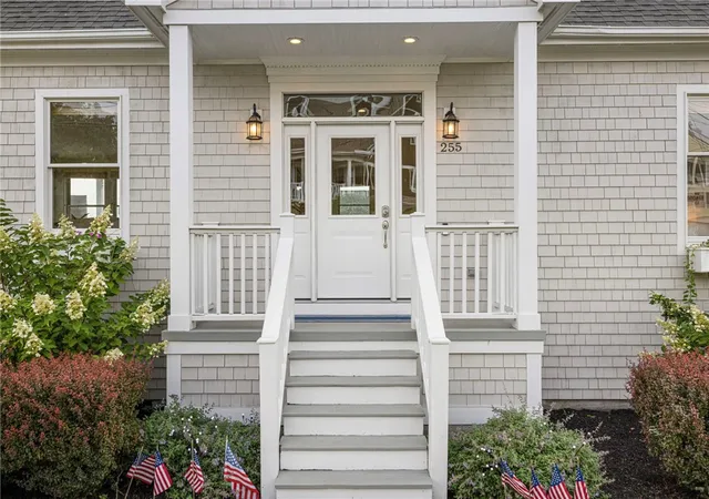 Photo 4 of Single family home for sale at 255 Bonnet Point Rd, Narragansett, RI 02882 | MLS# 1422710 | Listing updated on 2026-09-12