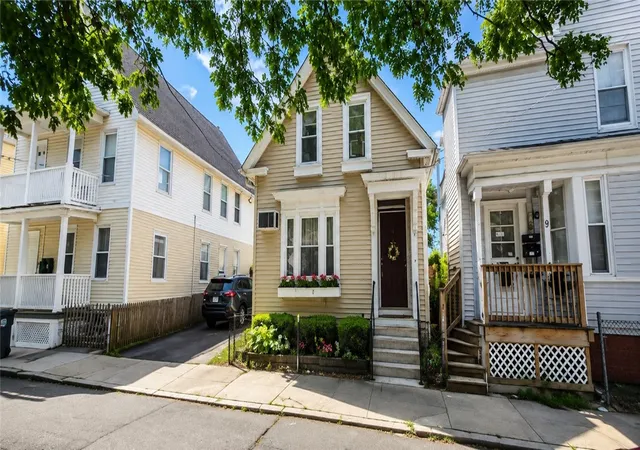 Photo 3 of Single family home for sale at 16 Winsor St, Providence, RI 02908 | MLS# 1423020 | Listing updated on 2026-10-03