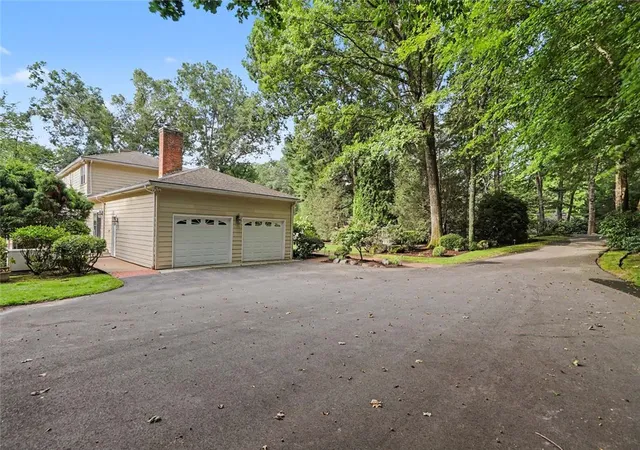 Photo 3 of Sale Pending at 88 Varnum Dr, East Greenwich, RI 02818 | MLS# 1422360 | Listing updated on 2026-10-01
