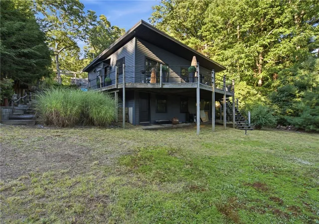 Photo 1 of Single family home for sale at 3 Hilltop Ct, Greenville, RI 02828 | MLS# 1423024 | Listing updated on 2026-09-21