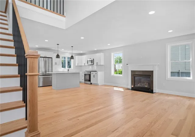 Photo 3 of Single family home for sale at 47 Dale St, Cumberland, RI 02864 | MLS# 1423022 | Listing updated on 2026-09-10