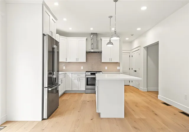 Photo 4 of Single family home for sale at 26 Carpenter Ave, Barrington, RI 02806 | MLS# 1422677 | Listing updated on 2026-09-10