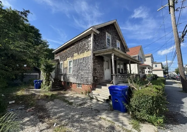 Photo 3 of Sale Pending at 397 Metacom Ave, Warren, RI 02885 | MLS# 1421343 | Listing updated on 2026-09-16