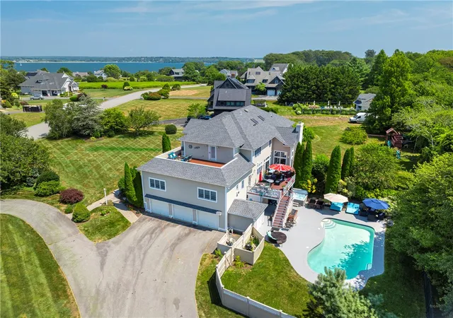 Photo 3 of Single family home for sale at 180 Cottontail Dr, Portsmouth, RI 02871 | MLS# 1422537 | Listing updated on 2026-09-22