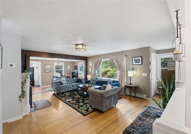 Photo 3 of Single family home for sale at 2956 Hartford Ave, Johnston, RI 02919 | MLS# 1423066 | Listing updated on 2026-09-14