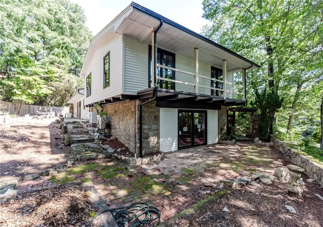 Photo 3 of Single family home for sale at 381 Angell Rd, Lincoln, RI 02865 | MLS# 1420991 | Listing updated on 2026-09-11