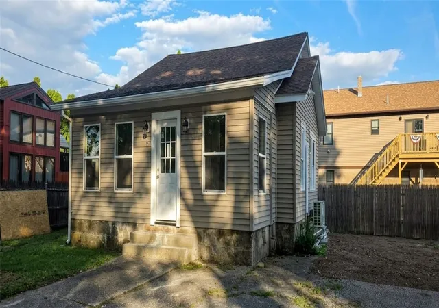 Photo 21 of Single family home for sale at 9 Vineland Ave, Rumford, RI 02916 | MLS# 1422505 | Listing updated on 2026-09-11