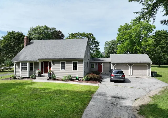 Photo 1 of Single family home for sale at 865 Steere Farm Rd, Pascoag, RI 02859 | MLS# 1422968 | Listing updated on 2026-10-03