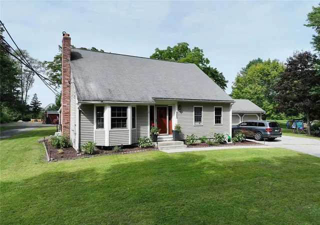 Photo 2 of Single family home for sale at 865 Steere Farm Rd, Pascoag, RI 02859 | MLS# 1422968 | Listing updated on 2026-10-03