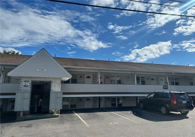 Photo 3 of Condo for sale at 20 Hurdis St #18, North Providence, RI 02904 | MLS# 1423078 | Listing updated on 2026-09-11
