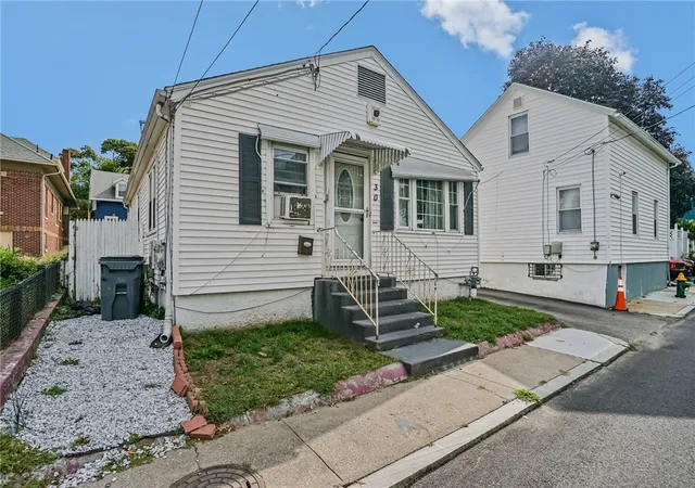 Photo 3 of Single family home for sale at 30 Touro St, Providence, RI 02904 | MLS# 1423084 | Listing updated on 2026-09-11