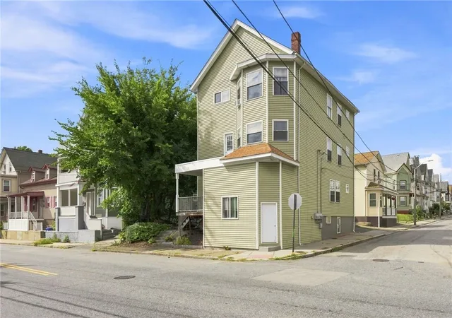 Photo 2 of Sale Pending at 419 Orms St, Providence, RI 02908 | MLS# 1422191 | Listing updated on 2026-10-16
