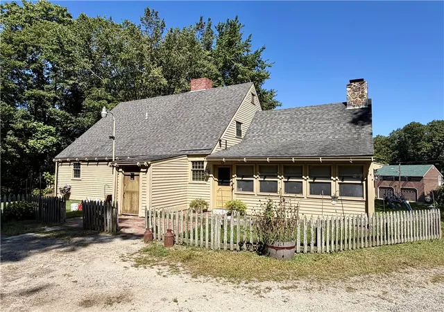 Photo 3 of Sale Pending at 51 Elizabeth Ave, North Smithfield, RI 02896 | MLS# 1423131 | Listing updated on 2026-10-12