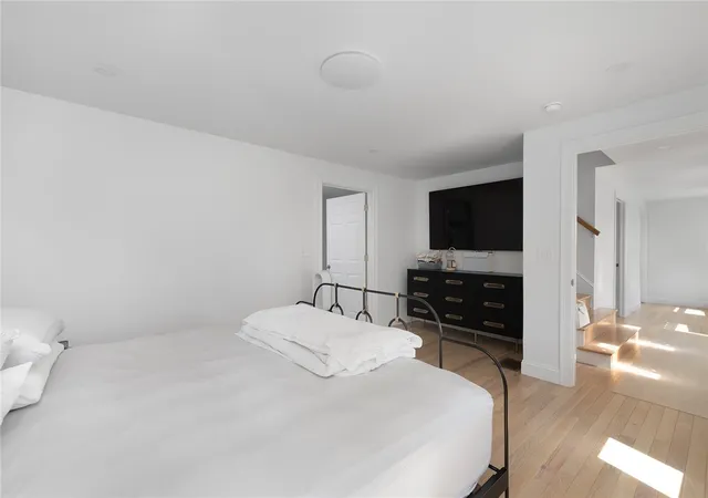 Photo 4 of Single family home for sale at 151 Hope Rd, Cranston, RI 02921 | MLS# 1422815 | Listing updated on 2026-10-13