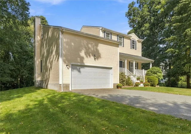 Photo 1 of Single family home for sale at 394 Westmoreland Ln, Saunderstown, RI 02874 | MLS# 1422616 | Listing updated on 2026-10-12