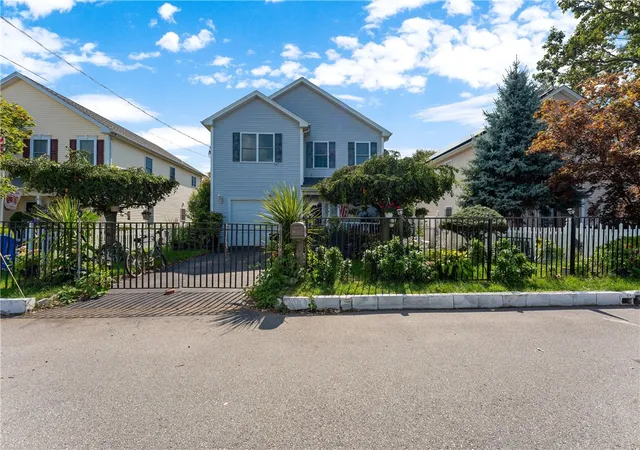 Photo 3 of Single family home for sale at 15 Metacomet Ave, Rumford, RI 02916 | MLS# 1423179 | Listing updated on 2026-09-12