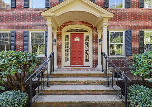 Photo 3 of Single family home for sale at 131 Freeman Pkwy, Providence, RI 02906 | MLS# 1423247 | Listing updated on 2026-09-14
