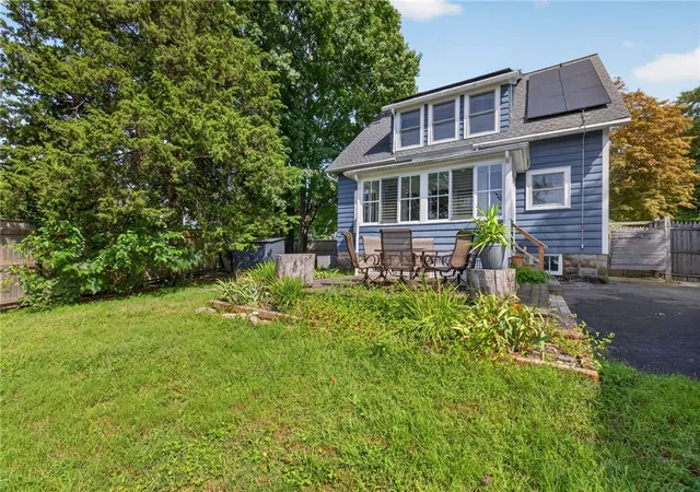 Photo 4 of Sale Pending at 58 Hyland Ave, East Greenwich, RI 02818 | MLS# 1421976 | Listing updated on 2026-10-20