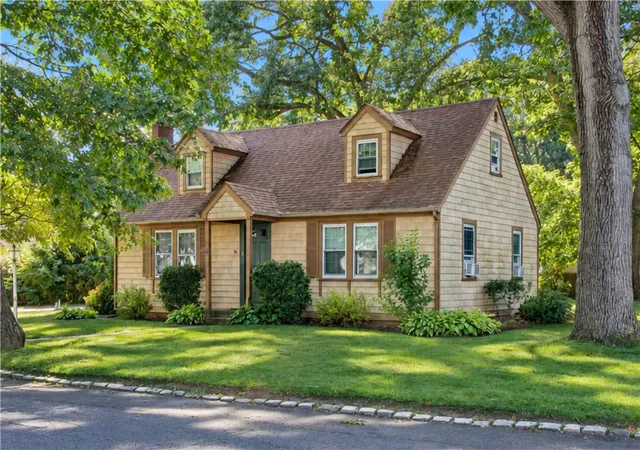 Photo 1 of Single family home for sale at 81 Park View Ave, Warwick, RI 02888 | MLS# 1423143 | Listing updated on 2026-09-29